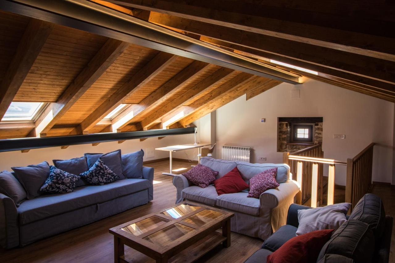 La Casa Del Abuelo Pensionat Hoyos del Espino Exteriör bild