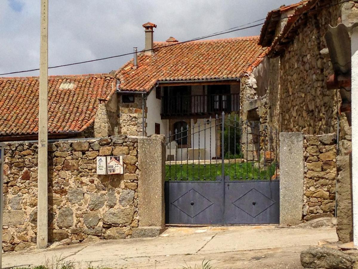 La Casa Del Abuelo Pensionat Hoyos del Espino Exteriör bild