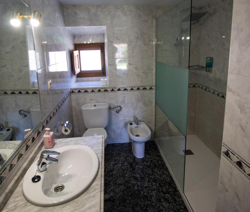 La Casa Del Abuelo Pensionat Hoyos del Espino Exteriör bild